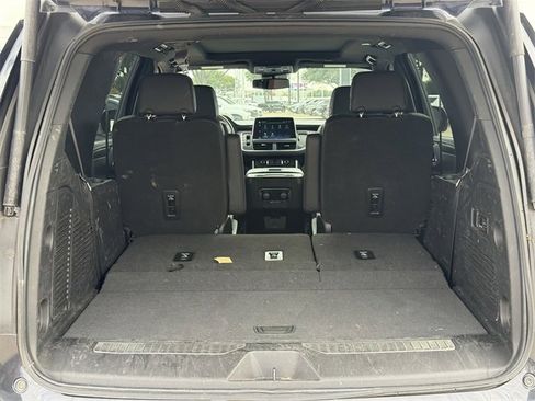 Used 2023 Chevrolet Tahoe Z71 image 32