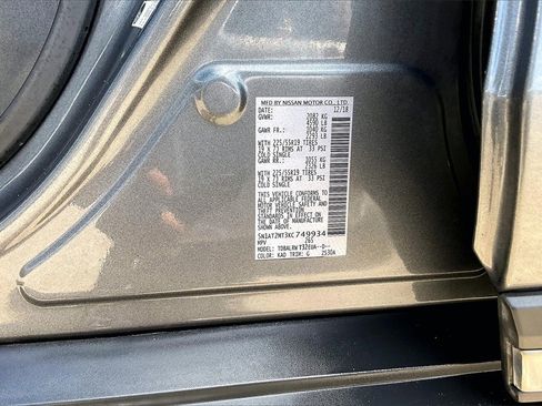 Used 2019 Nissan Rogue SL image 16