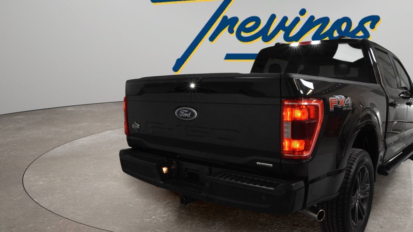 Used 2022 Ford F150 XLT w/ Equipment Group 302A High AWD/4WD image 3
