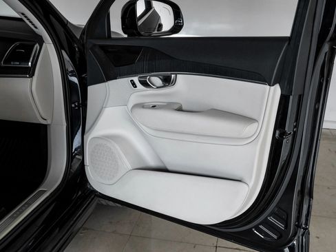 Used 2020 Volvo XC90 T5 Momentum image 50