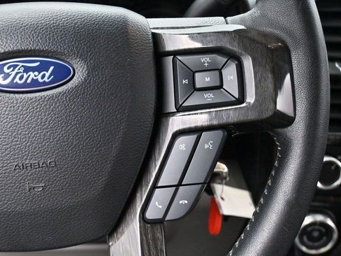 Used 2019 Ford F150 XLT w/ Equipment Group 302A Luxury AWD/4WD image 19