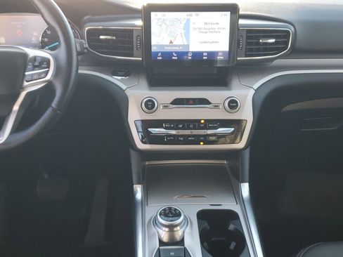 Used 2023 Ford Explorer XLT w/ Equipment Group 202A image 28