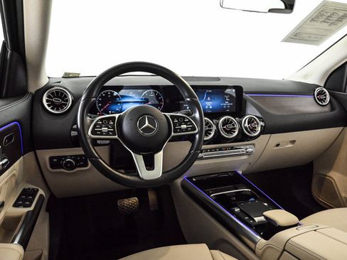 Used 2022 Mercedes-Benz GLA 250 4MATIC image 20