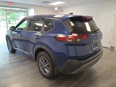 Used 2023 Nissan Rogue S AWD/4WD image 3