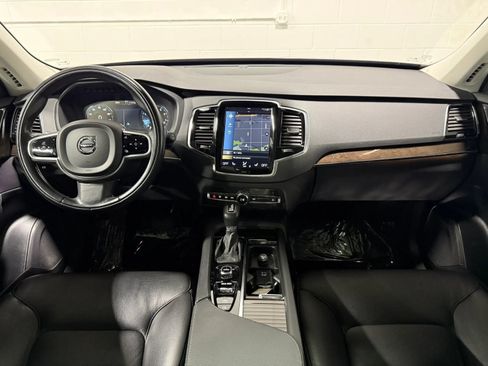 Used 2017 Volvo XC90 T6 Momentum AWD/4WD image 19