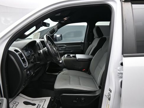 Used 2022 RAM 1500 Big Horn AWD/4WD image 9