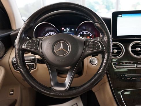 Used 2017 Mercedes-Benz GLC 300 4MATIC image 26
