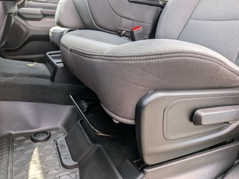 Used 2022 RAM 1500 Big Horn AWD/4WD image 15