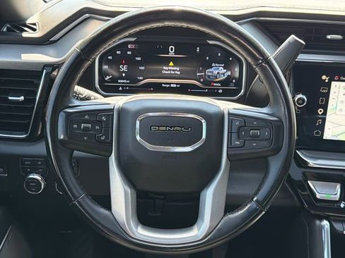 Used 2024 GMC Sierra 2500 Denali w/ Denali Reserve Package AWD/4WD image 23