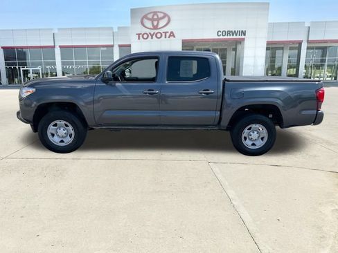 Used 2022 Toyota Tacoma SR AWD/4WD image 2