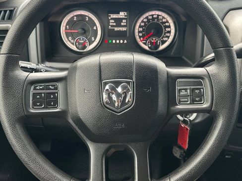Used 2017 RAM 3500 ST AWD/4WD image 21