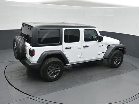 New 2026 Jeep Wrangler Unlimited Sport w/ Convenience Group image 30