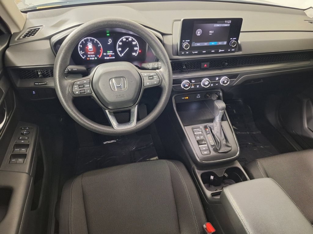 Used 2025 Honda CR-V LX image 9