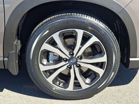 Certified 2023 Subaru Forester Limited AWD/4WD image 9