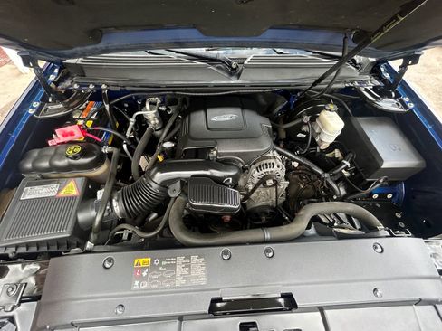 Used 2013 Chevrolet Avalanche LT image 52