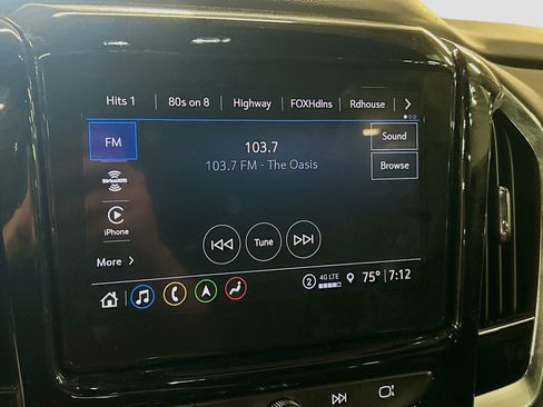 Used 2023 Chevrolet Traverse RS AWD/4WD image 15