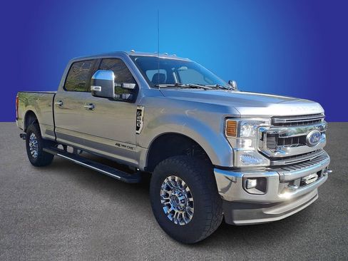 Used 2021 Ford F250 XLT w/ XLT Premium Package AWD/4WD image 3