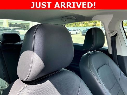 Certified 2020 Volkswagen Jetta SEL Premium image 22