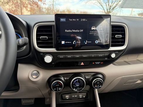 New 2026 Hyundai Venue SEL image 19