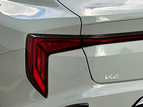 New 2026 Kia K4 GT-Line image 7