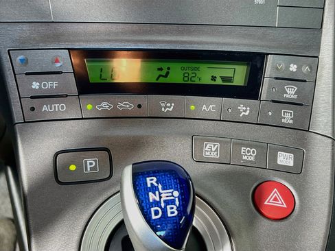 Used 2015 Toyota Prius Two FWD image 26