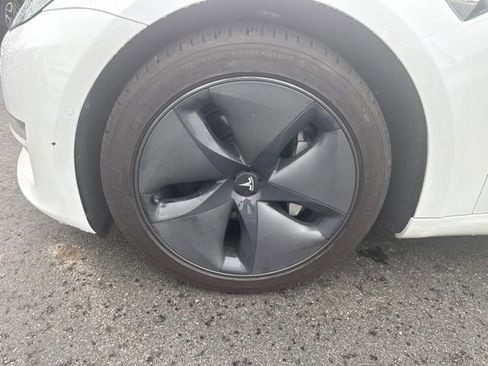 Used 2020 Tesla Model 3 Long Range AWD/4WD image 9