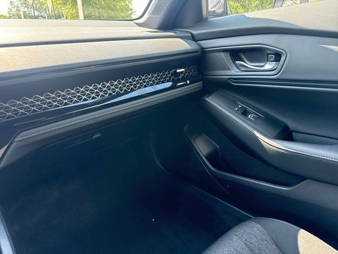Used 2024 Honda Accord Sport image 18