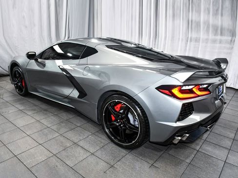Used 2022 Chevrolet Corvette Stingray Preferred Cpe w/ Z51 Performance Package RWD image 5