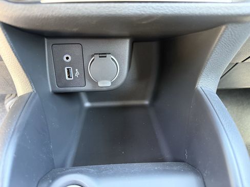 New 2025 Nissan Kicks Play S image 7