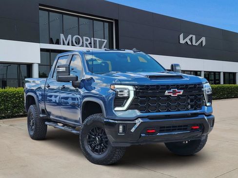 Used 2024 Chevrolet Silverado 2500 ZR2 w/ Technology Package AWD/4WD image 1