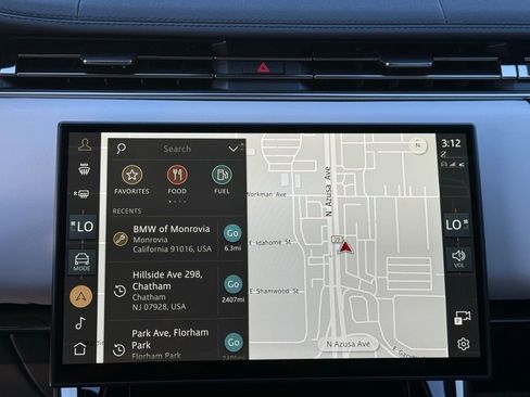 Used 2024 Land Rover Range Rover Sport SE image 32