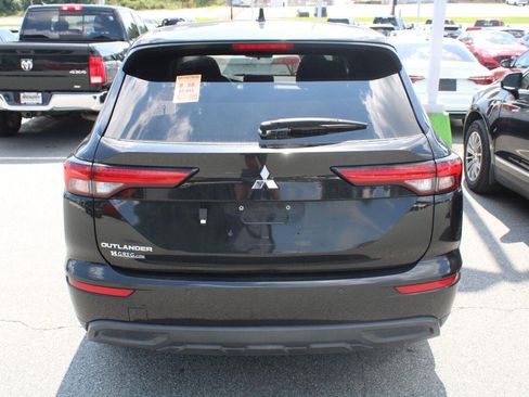 Used 2022 Mitsubishi Outlander ES FWD image 7