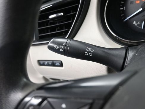 Used 2019 Nissan Rogue Sport AWD image 34