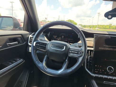 Certified 2024 GMC Acadia Denali FWD image 13