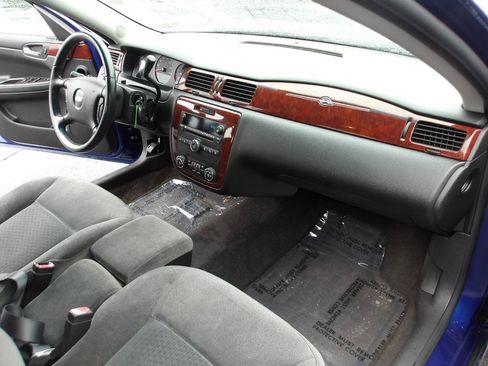 Used 2006 Chevrolet Impala LT w/ Preferred Equipment Group FWD image 12