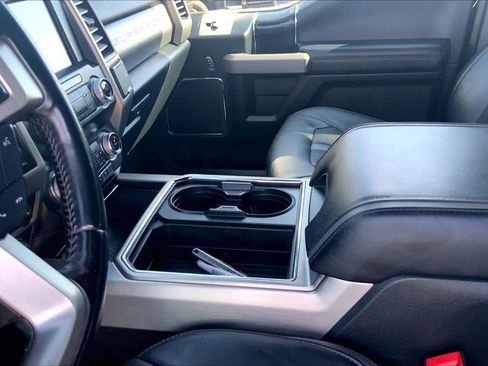 Certified 2020 Ford F350 Platinum AWD/4WD image 16