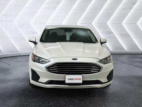 Used 2020 Ford Fusion SE FWD image 2