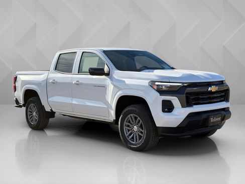 New 2026 Chevrolet Colorado LT w/ LT Convenience Package RWD image 3