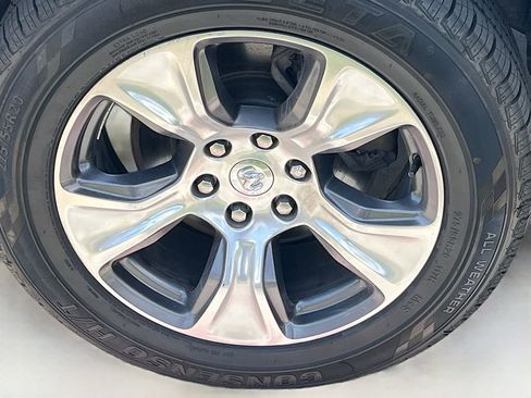 Used 2021 RAM 1500 Laramie AWD/4WD image 31