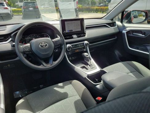 Used 2025 Toyota RAV4 XLE FWD image 10