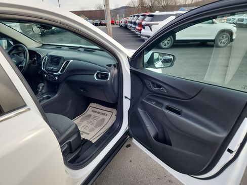 Certified 2024 Chevrolet Equinox LT image 33