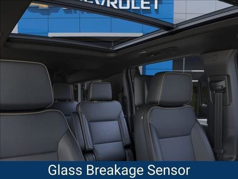 New 2026 Chevrolet Suburban Premier AWD/4WD image 27