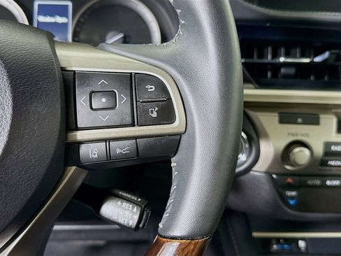 Used 2018 Lexus ES 350 w/ Premier Package FWD image 22