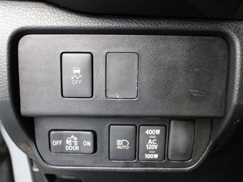 Used 2021 Toyota Tacoma TRD Sport image 41