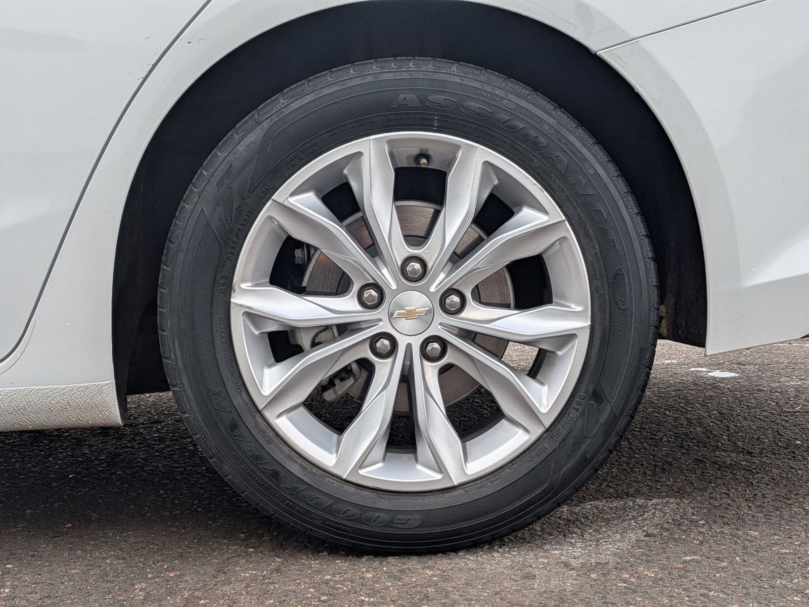 Used 2023 Chevrolet Malibu LT FWD image 11