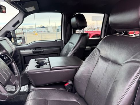 Used 2012 Ford F250 Lariat w/ Lariat Interior Pkg image 7