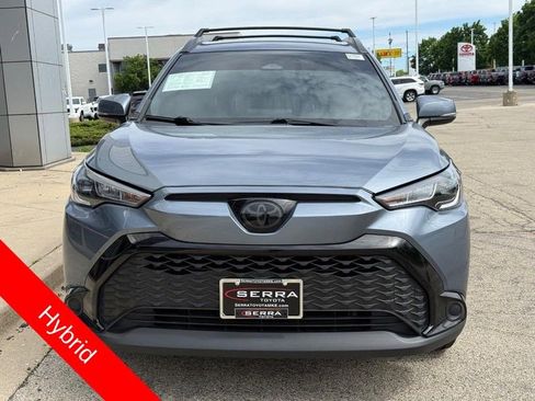 Used 2024 Toyota Corolla Cross AWD Hybrid image 8