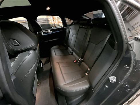 Used 2023 BMW i4 eDrive35 w/ Premium Package image 27