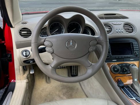 Used 2006 Mercedes-Benz SL 500 w/ AMG Sport Pkg image 5