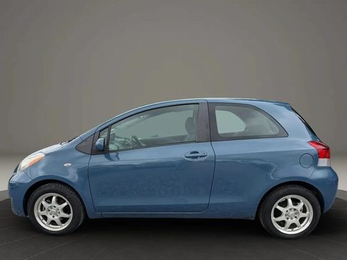 Used 2009 Toyota Yaris S FWD image 7
